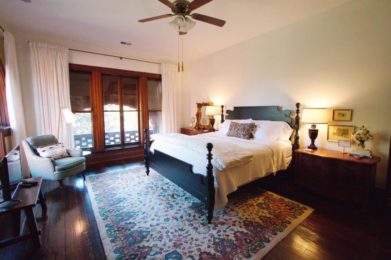 Louisville Bourbon Inn Kamer foto